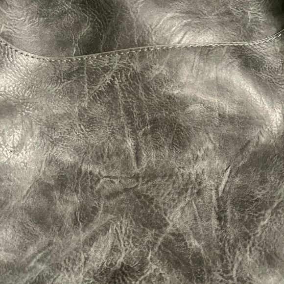 Great condition vegan gray guitar strap handbag - Picture 2 of 9